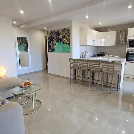 Villa F3 Dans Supercannes *